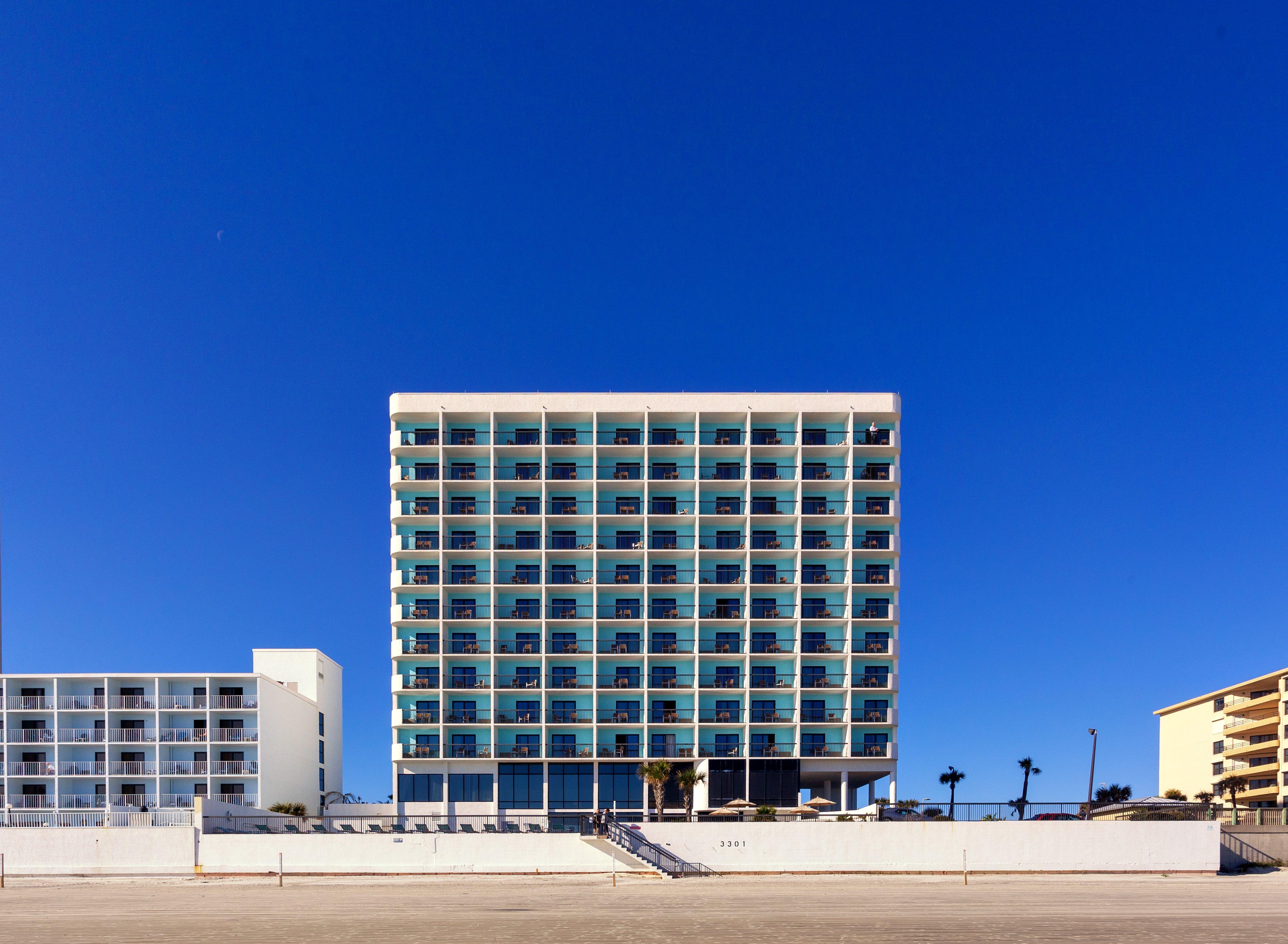 Holiday Inn Express & Suites Oceanfront Daytona Beach Shores By Ihg Экстерьер фото