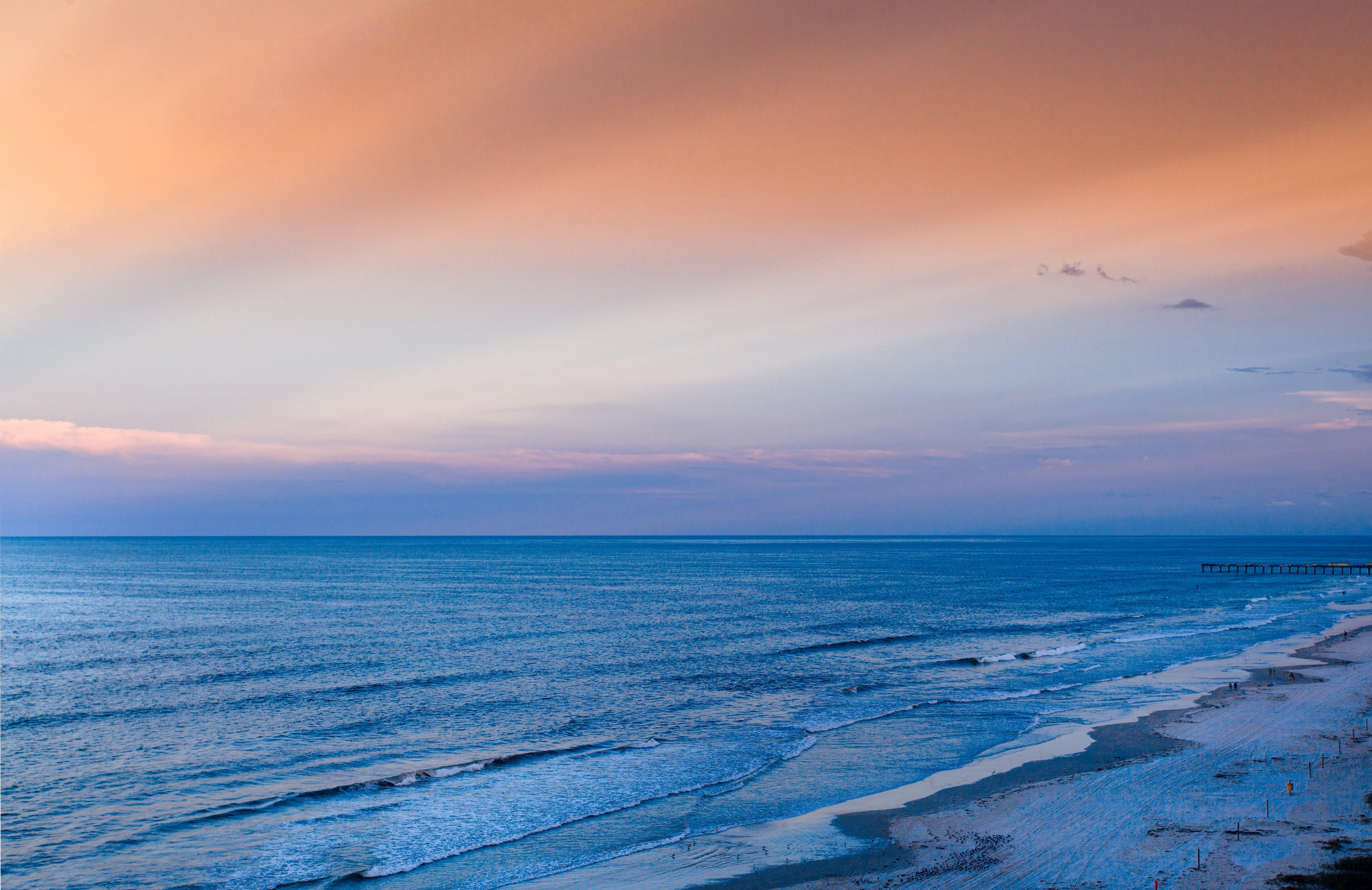 Holiday Inn Express & Suites Oceanfront Daytona Beach Shores By Ihg Экстерьер фото