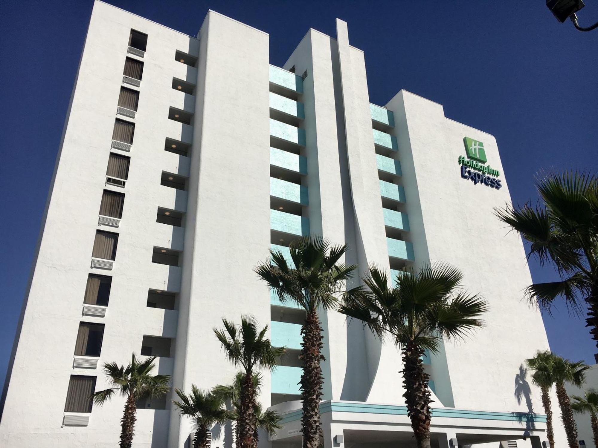 Holiday Inn Express & Suites Oceanfront Daytona Beach Shores By Ihg Экстерьер фото
